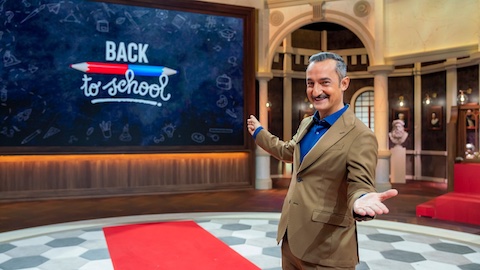 Back to School: i Vip tornano a scuola nel nuovo show di Nicola Savino, da stasera su Italia 1