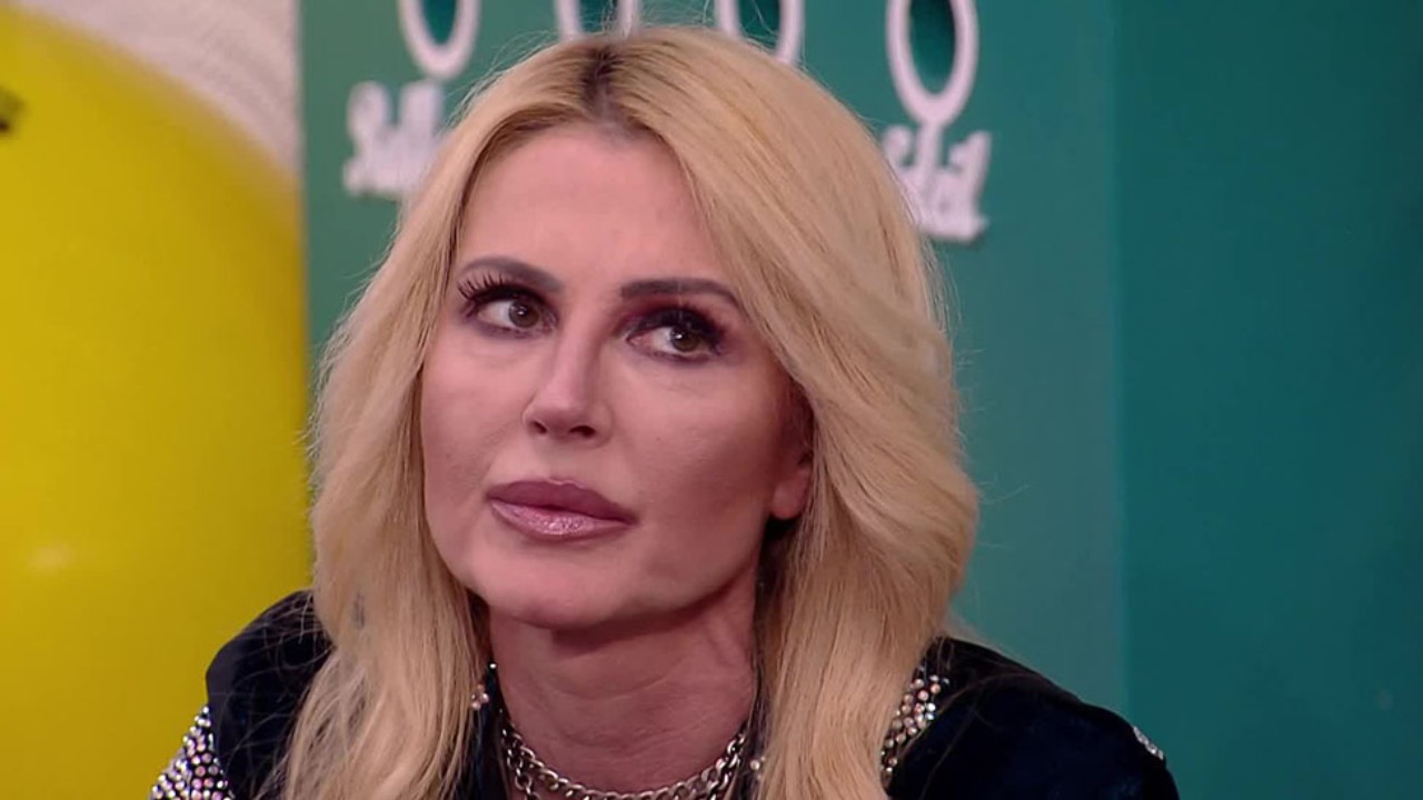 Grande Fratello Vip: Nathaly Caldonazzo a ruota libera su Barù, Alessandro Basciano e le sorelle Selassié