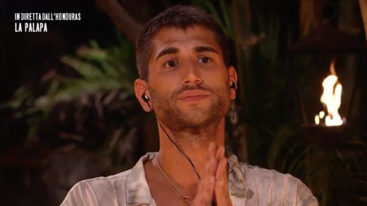 Isola dei Famosi, Jeremias Rodriguez geloso di Estefania Bernal: ''Ha sbroccato''