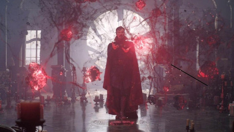 Doctor Strange nel Multiverso della Follia domina saldamente il box office del weekend
