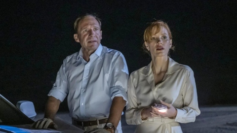 The Forgiven: Jessica Chastain e Ralph Fiennes assassini per sbaglio nel trailer del film