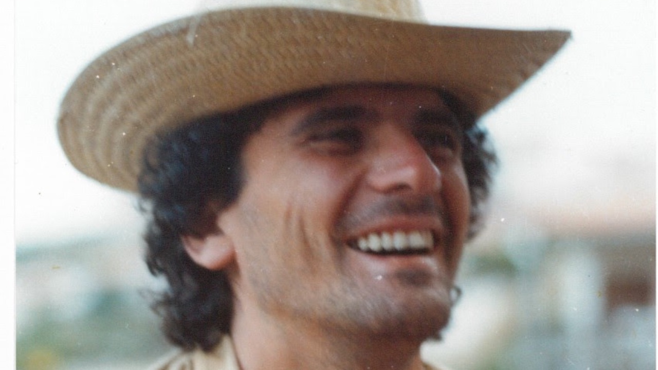 Laggiù qualcuno mi ama: Massimo Troisi raccontato da Mario Martone in un documentario