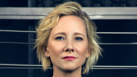 Anne Heche in coma dopo l'incidente: l'aggiornamento sulle sue condizioni