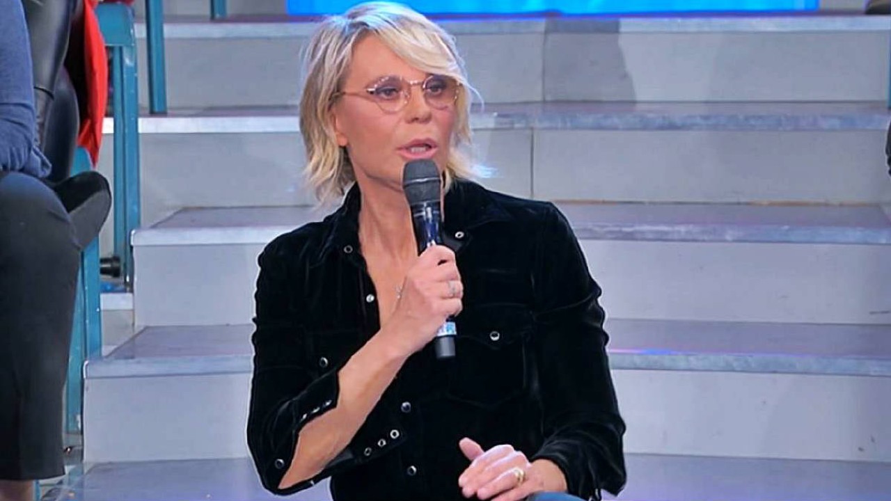 Uomini e Donne, Mediaset ha deciso: slitta la data di debutto
