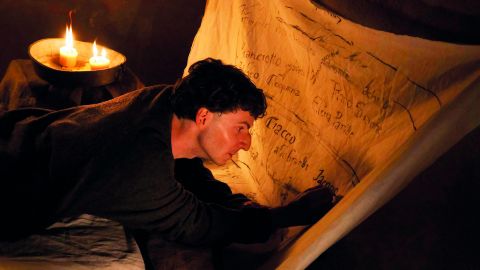 Dante: la recensione del film di Pupi Avati