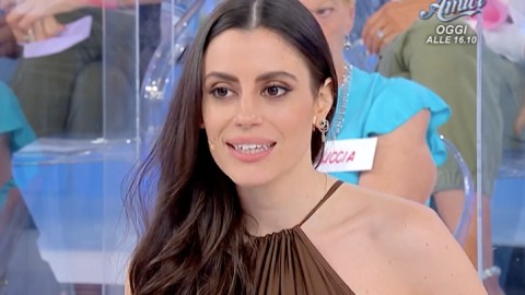 Uomini e Donne nel caos, la tronista Lavinia ha un malore durante un