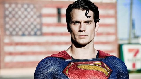 Superman, Henry Cavill ufficializza il suo ritorno nel DC Extended Universe