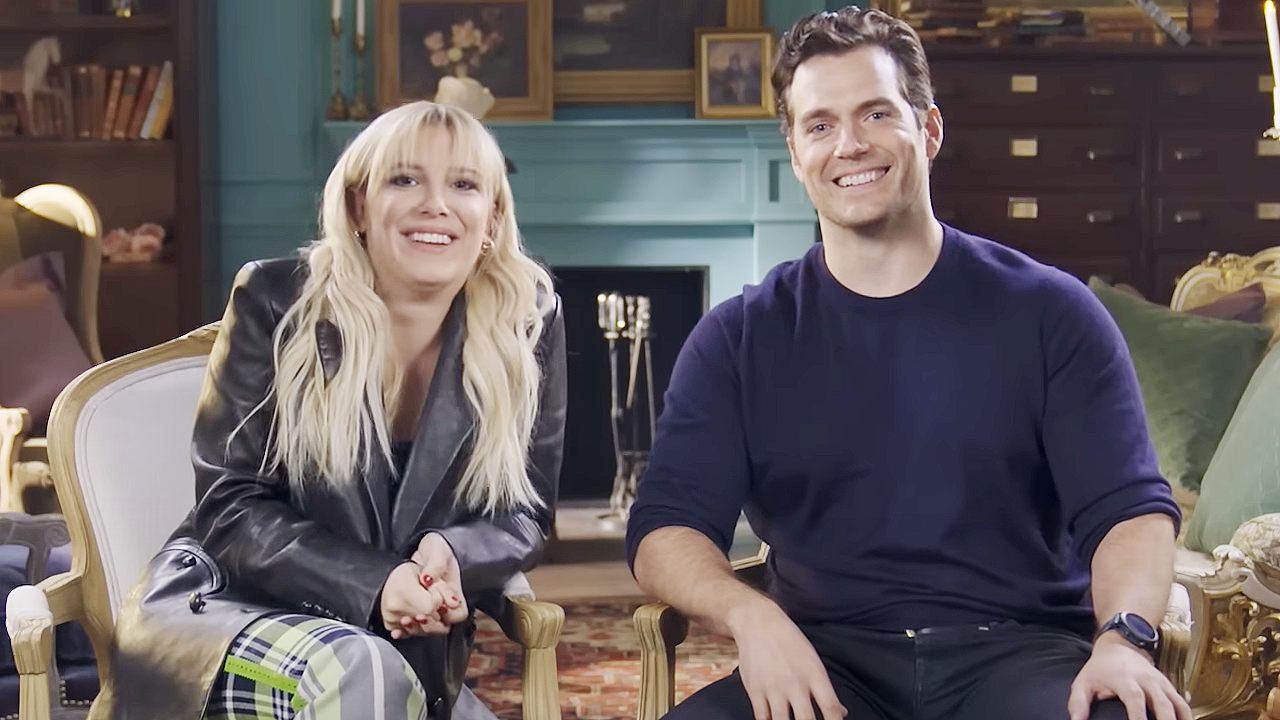 Enola Holmes 2, in una clip Millie Bobby Brown e Henry Cavill scherzano sui grandi misteri