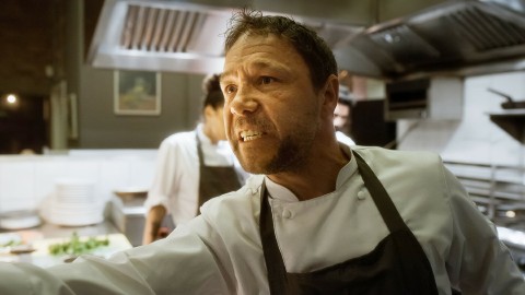 Boiling Point: il trailer del film che racconta in piano sequenza la serata difficile di uno chef