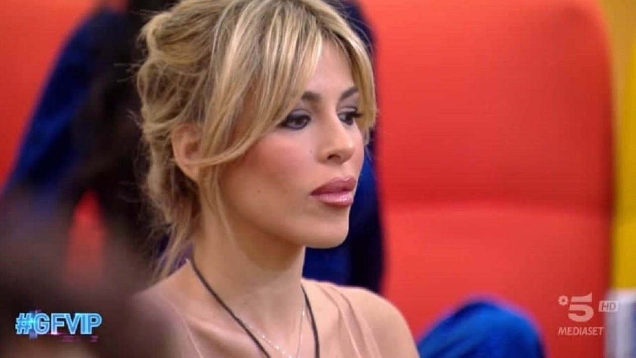 Grande Fratello Vip, Guendalina Tavassi contro Oriana Marzoli: "Una persona superficiale che parla solo con..."