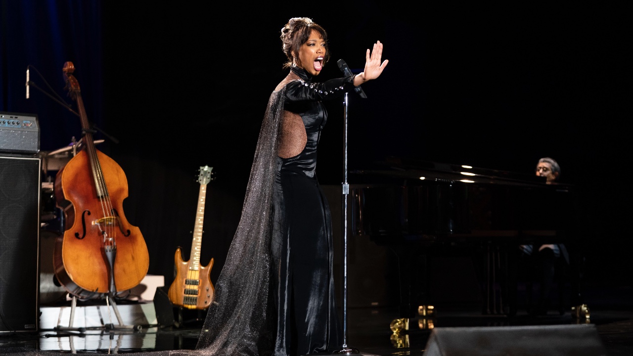 Whitney Una Voce Diventata Leggenda Recensione