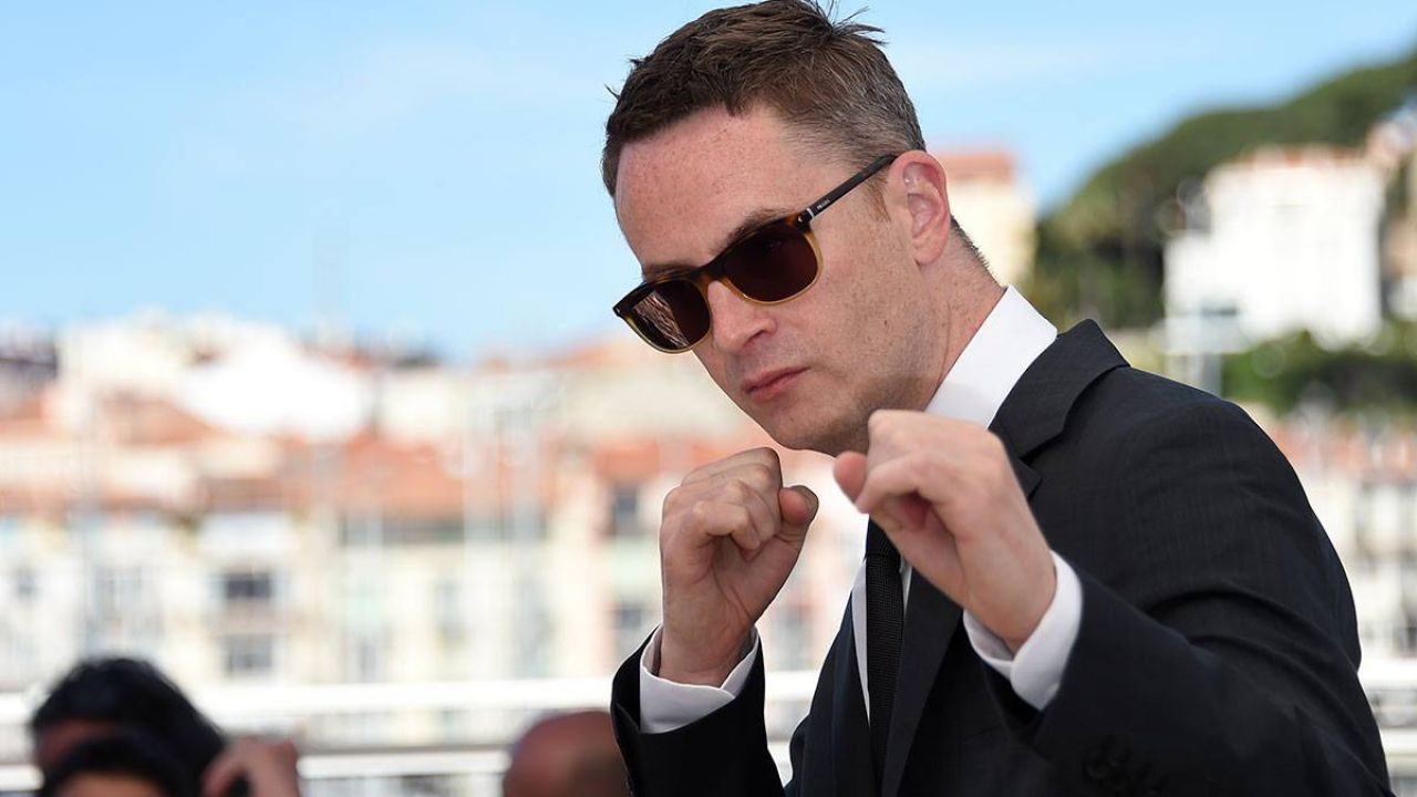 Nicolas Winding Refn predice il declino di Hollywood: "Il sistema sta andando a pezzi, ma le sale sopravvivranno"