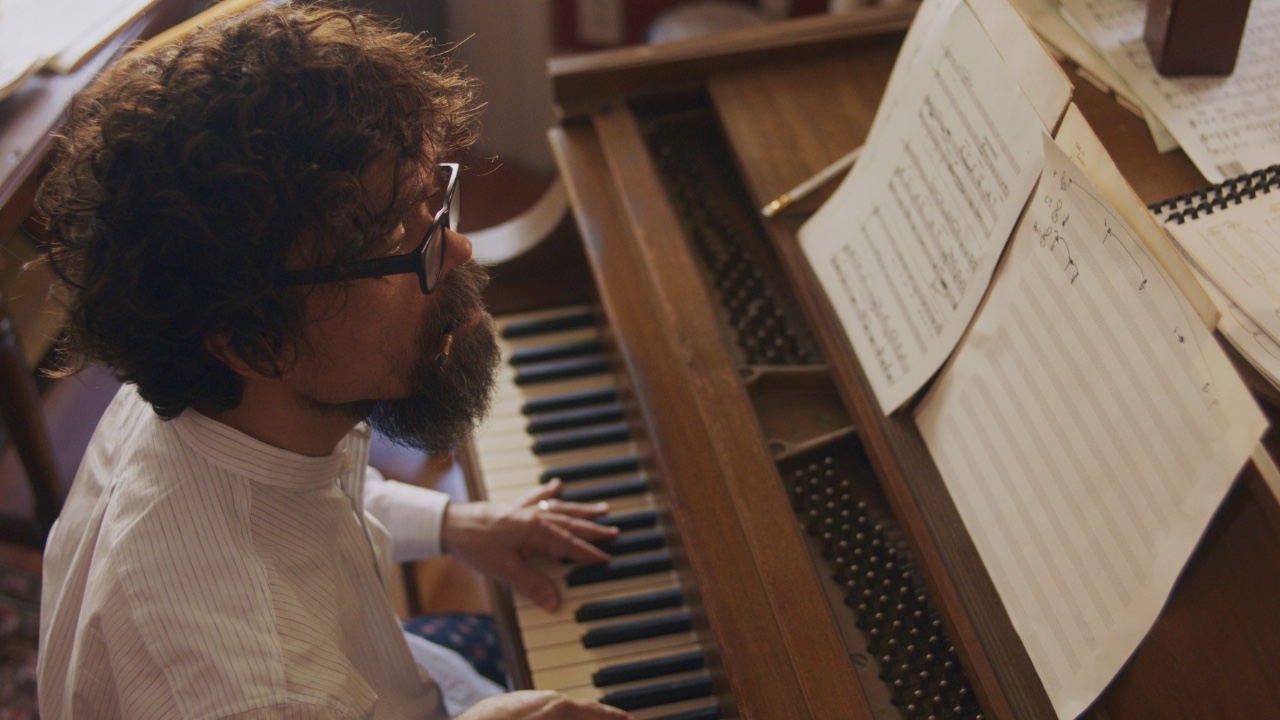 She Came to Me di Rebecca Miller, con Anne Hathaway e Peter Dinklage, aprirà il Festival di Berlino 2023