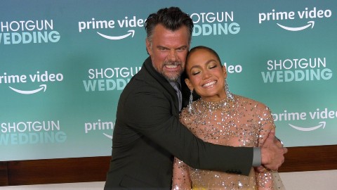 Un matrimonio esplosivo, Jennifer Lopez e Josh Duhamel sul girare il film con Jennifer Coolidge