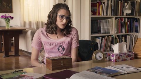 Romantiche, il trailer del primo film diretto da Pilar Fogliati