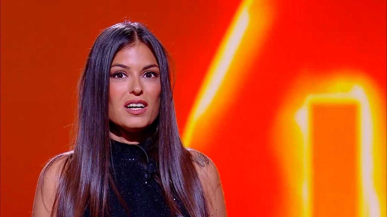 Sara Tommasi torna in tv a Le iene per raccontare la sua malattia