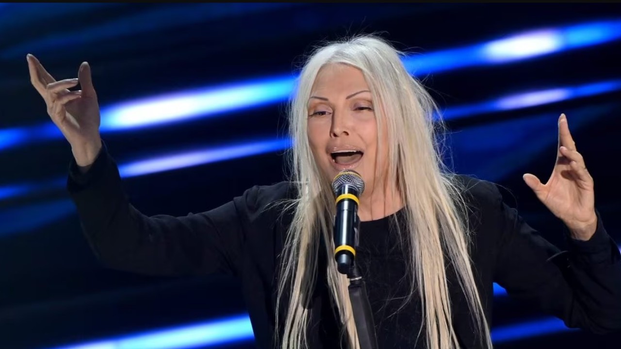 Sanremo 2023: la società Oxarte contro chi non ha compreso il testo della canzone di Anna Oxa.