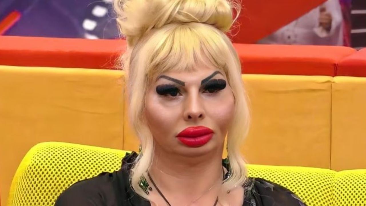 Grande Fratello Vip, Elenoire Ferruzzi spiega perché i vipponi eliminati non sono in studio Grande Fratello Vip, Elenoire Ferruzzi spiega perché i vipponi eliminati non sono in studio
