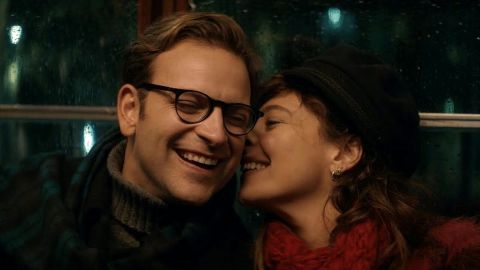 Supereroi - su Canale 5 la storia d'amore fra Alessandro Borghi e Jasmine Trinca, raccontata da Paolo Genovese