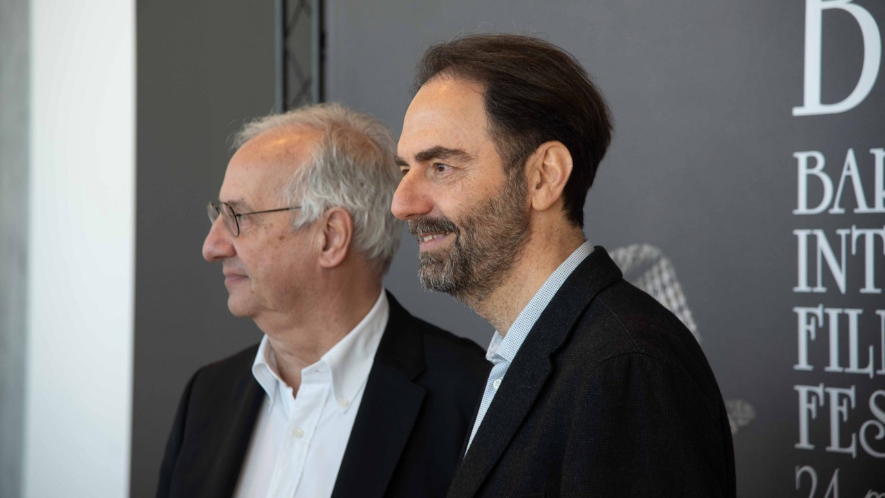 "Dobbiamo rialzare la testa e guardarci negli occhi": Walter Veltroni e Neri Marcorè parlano di Quando