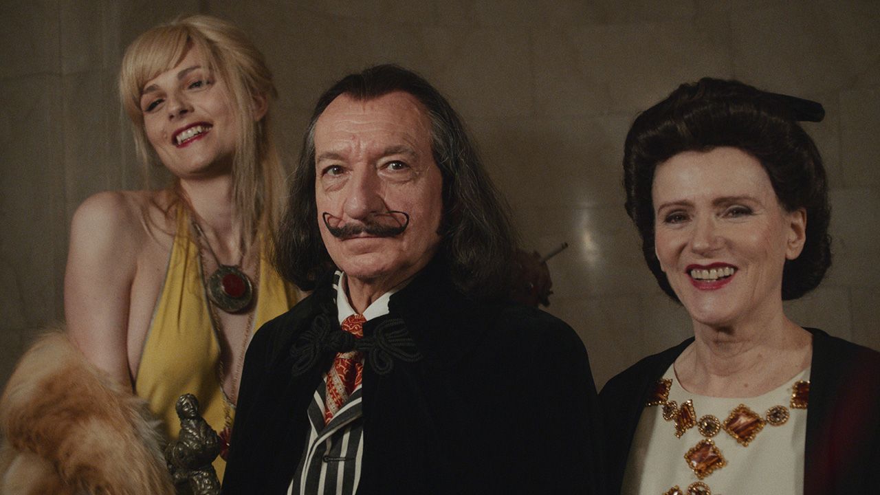 Dalìland: Il trailer del biopic su Salvador Dalí con Ben Kingsley ed Ezra Miller