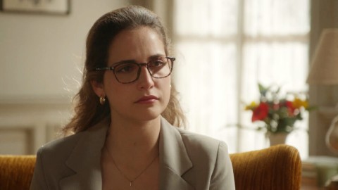 Un Altro Domani Anticipazioni 8 maggio 2023: Julia offesa e umiliata