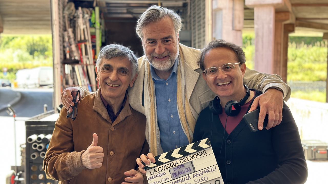 La guerra dei nonni: Vincenzo Salemme e Max Tortora sul set del film di Gianluca Ansanelli