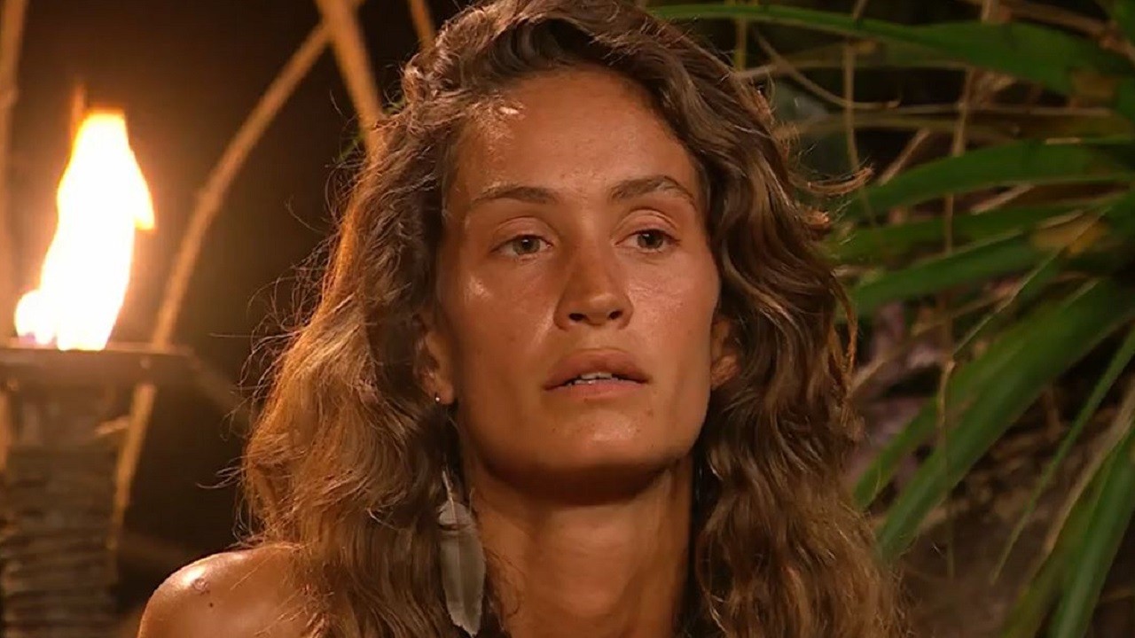 Isola dei Famosi, Helena Prestes contro tutte: la reazione furiosa di  Alessandra Drusian