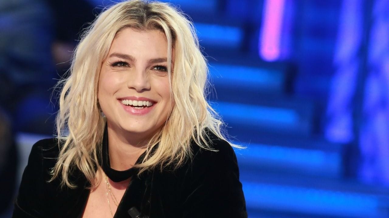 Emma Marrone sul presunto "gelo" con Stefano De Martino: "State tranquilli, non sono scappata"