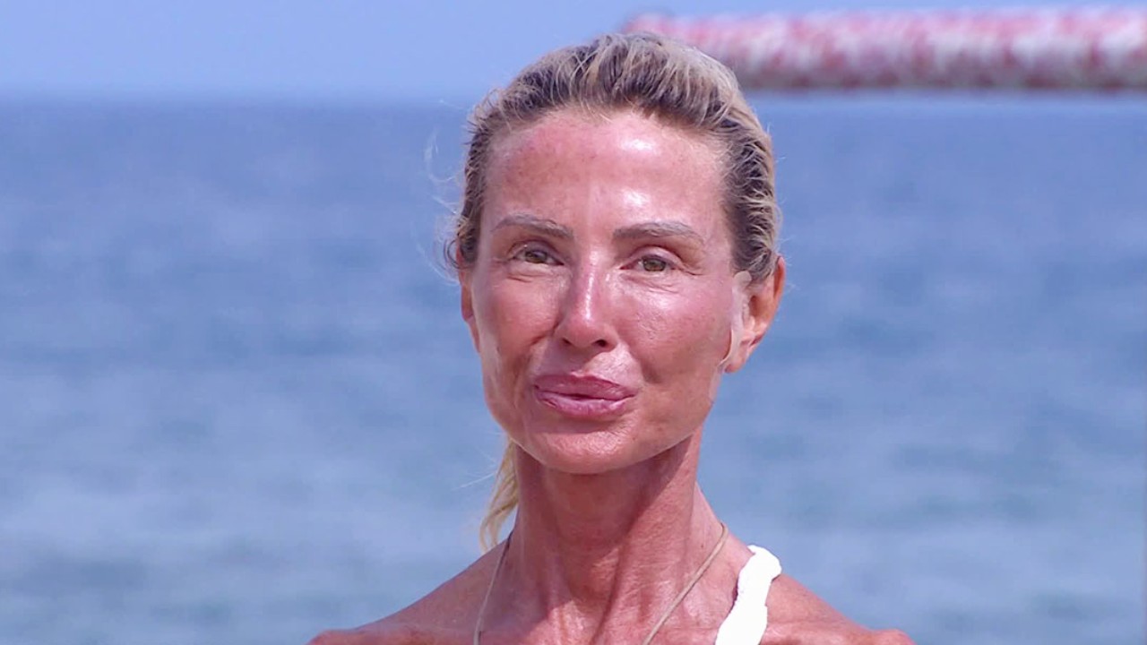 Isola dei Famosi, Vladimir Luxuria dalla parte di Nathaly Caldonazzo: "È l'unica che non ha una strategia"