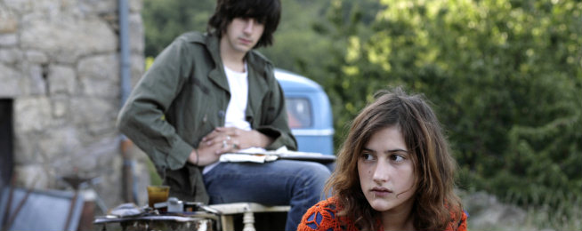 Qualcosa nell'aria - la recensione del film di Olivier Assayas