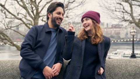 What’s Love, Lily James alle prese con un matrimonio combinato su Sky Cinema 