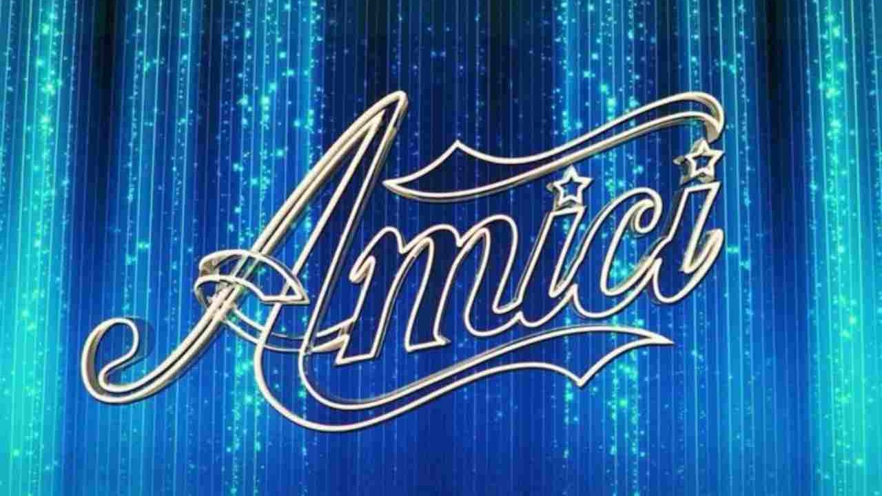 Amici 23, famosa e amatissima cantante tra i professori della nuova edizione: "Rivoluzione nel talent"
