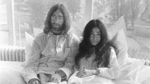 John Lennon: il film biografico post-Beatles presto al via? Le voci sul casting e sul regista