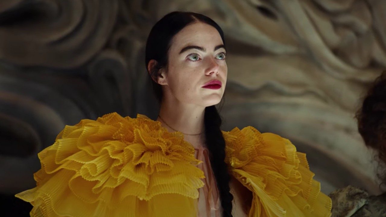 Povere Creature!: nel giorno della presentazione al Festival di Venezia, Emma Stone parla di Bella Baxter in una featurette