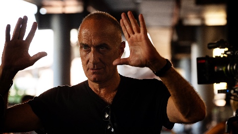 Adagio, la mia visione del cinema intimo. Incontro con Stefano Sollima da Venezia