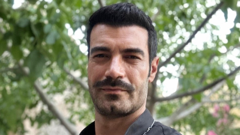 Terra Amara Murat Unalmis L Attore Che Interpreta Demir Si è Sposato