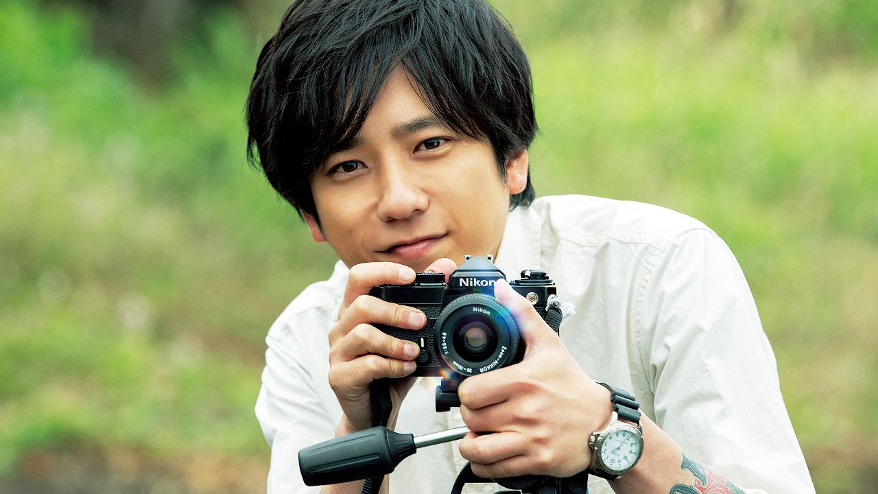 Foto di Famiglia: cinque buoni motivi per vedere il film sulla vera storia del fotografo Masashi Asada