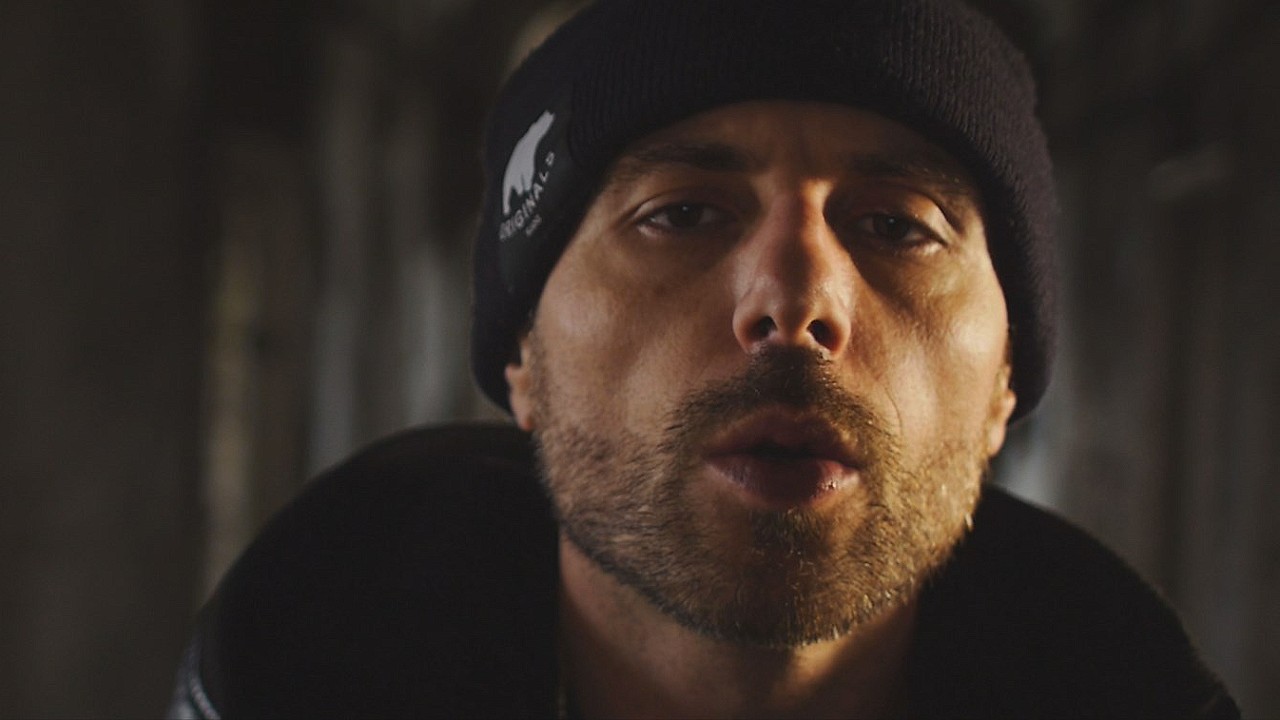 Primo - Sempre Grezzo: il trailer ufficiale del documentario dedicato al celebre rapper italiano