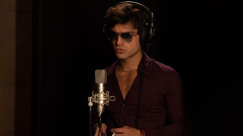 Califano: Leo Gassmann è Franco Califano nel Film TV su Rai1, dedicato all'artista, al poeta, all'uomo libero