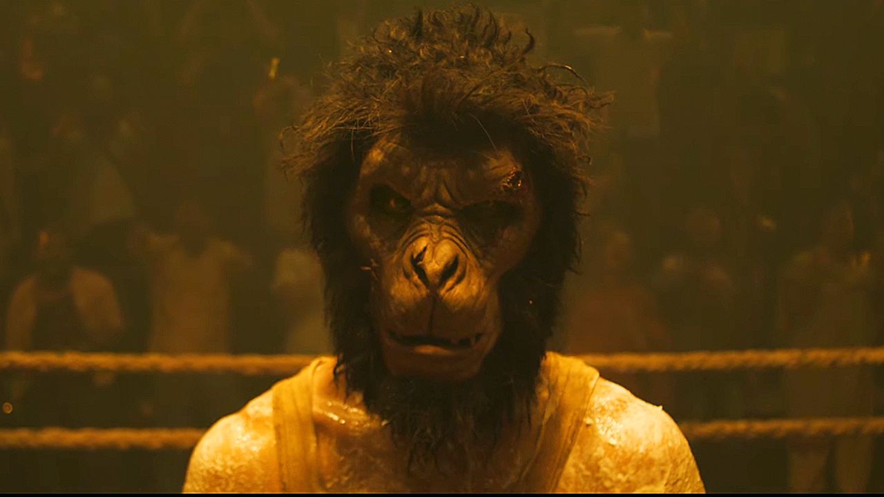 Monkey Man: ecco il trailer ufficiale in italiano del primo film diretto da Dev Patel