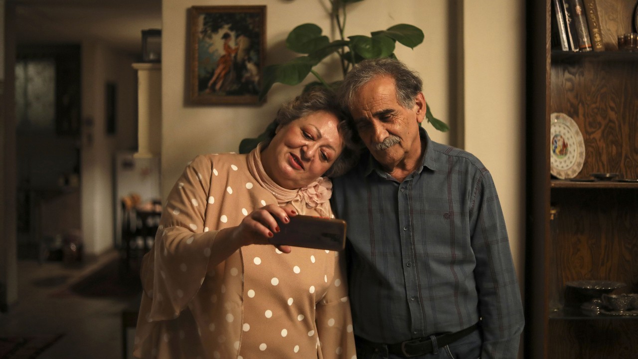 My Favourite Cake: il film iraniano in concorso a Berlino arriverà nelle nostre sale distribuito da Academy Two