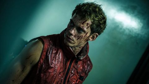 Boy Kills World: il trailer del folle e scatenato action movie con Bill Skarsgård