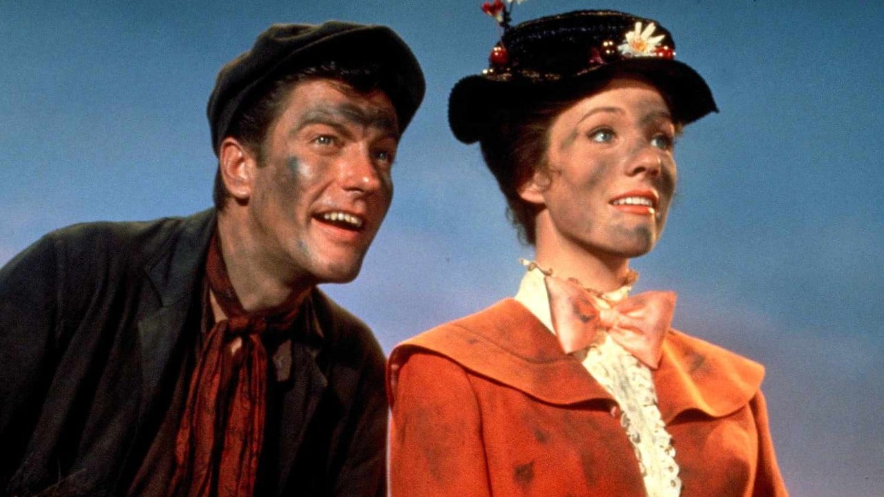 Mary Poppins: la censura si abbatte sul musical con Julie Andrews per una  semplice parolina...