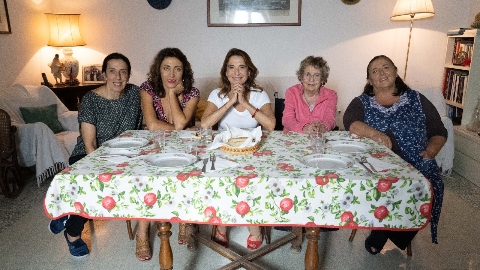 La casa di Ninetta: Lina Sastri ci parla della sua lettera d’amore in immagini alla cara madre 