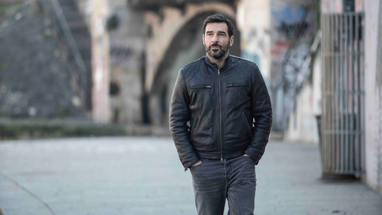 Il Clandestino: intervista con Edorardo Leo e Rolando Ravello, protagonista e regista della serie che debutta stasera su Rai1