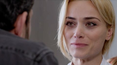 Un Posto al Sole Anticipazioni 26 aprile 2024: L'amore tra Clara ed Eduardo finirà in tragedia?