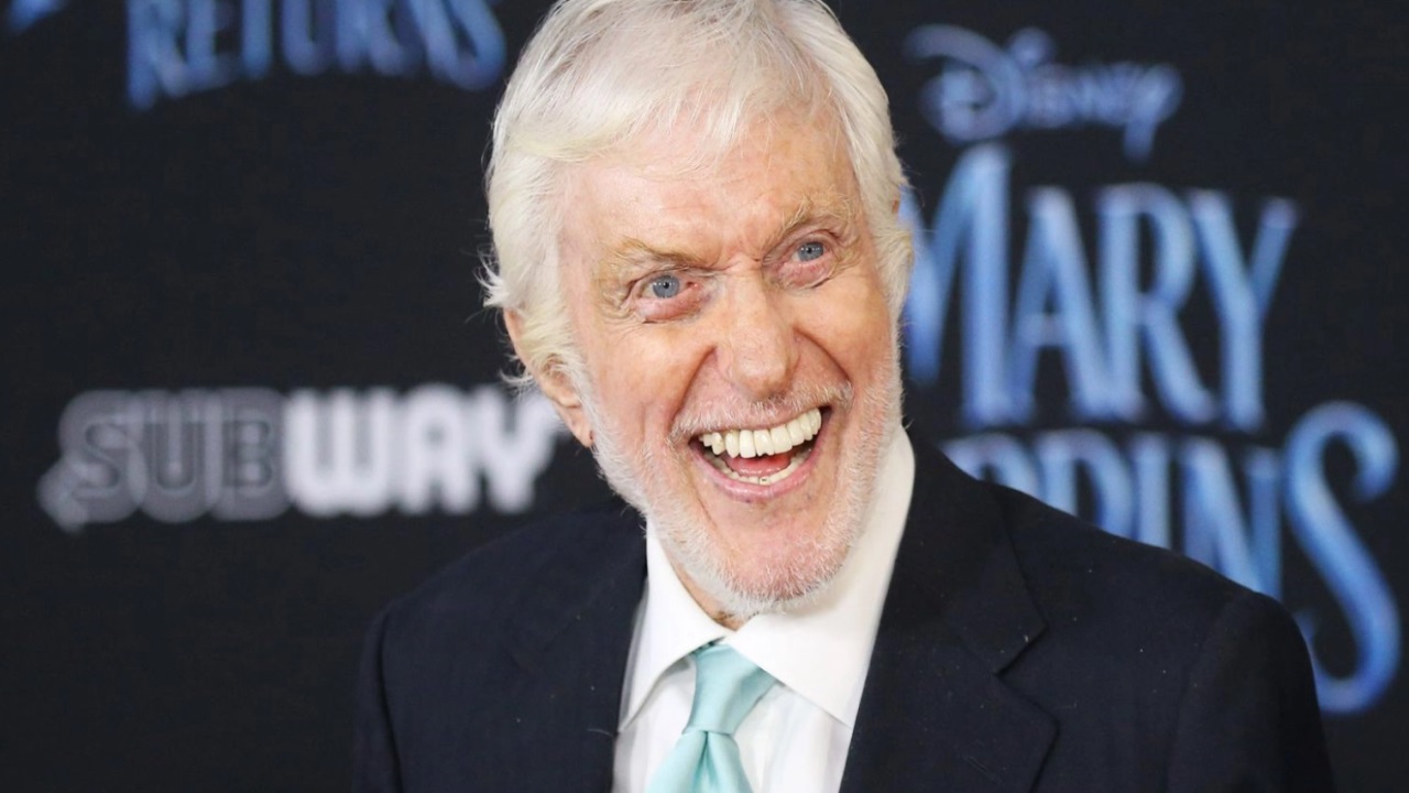 Dick Van Dyke batte ogni record: a 98 anni è lattore più anziano candidato  ai