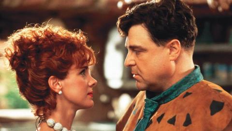 I Flinstones, un sequel? John Goodman non volle sentire ragioni: "Implorò Steven Spielberg di escluderlo"