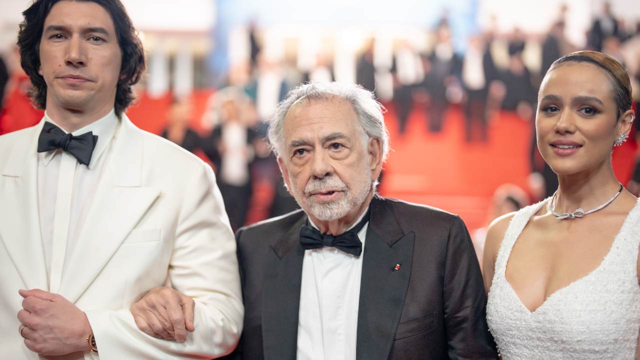 Cannes 2024, Francis Ford Coppola conquista la Croisette: foto e video dal red carpet di Megalopolis